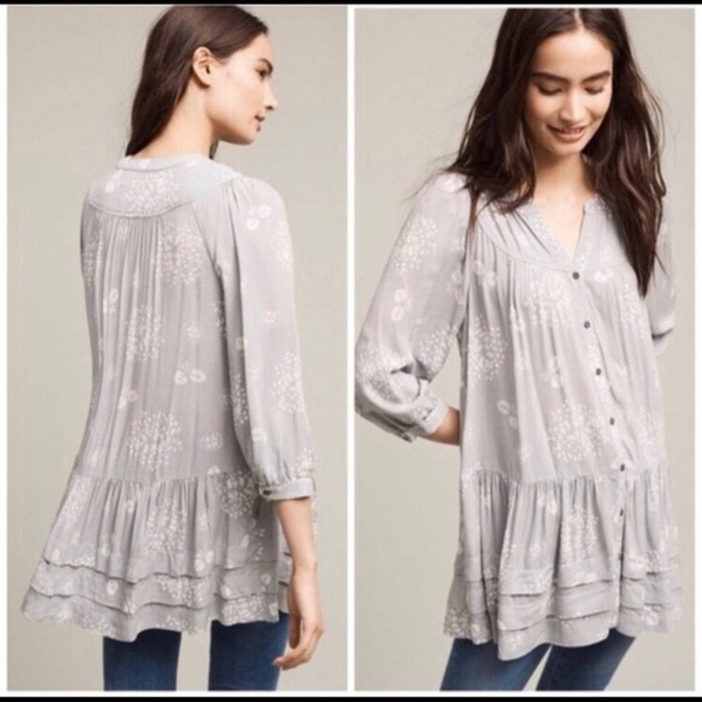 Anthropologie gray floral flowy top
